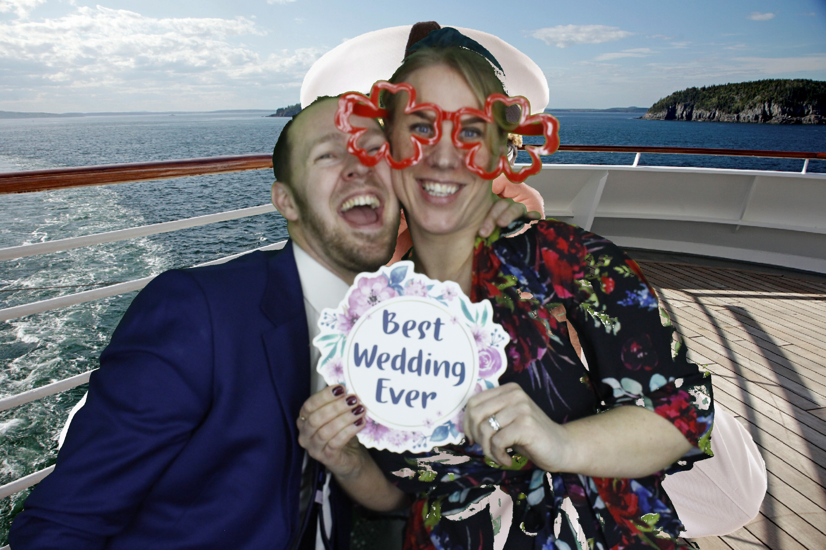 Mr & Mrs Mills | View more photos from the event at gallery.myphotoboothexperience.co.uk/u/MyPhotoBoothExperienceLtd/Mr-Mrs-Mills